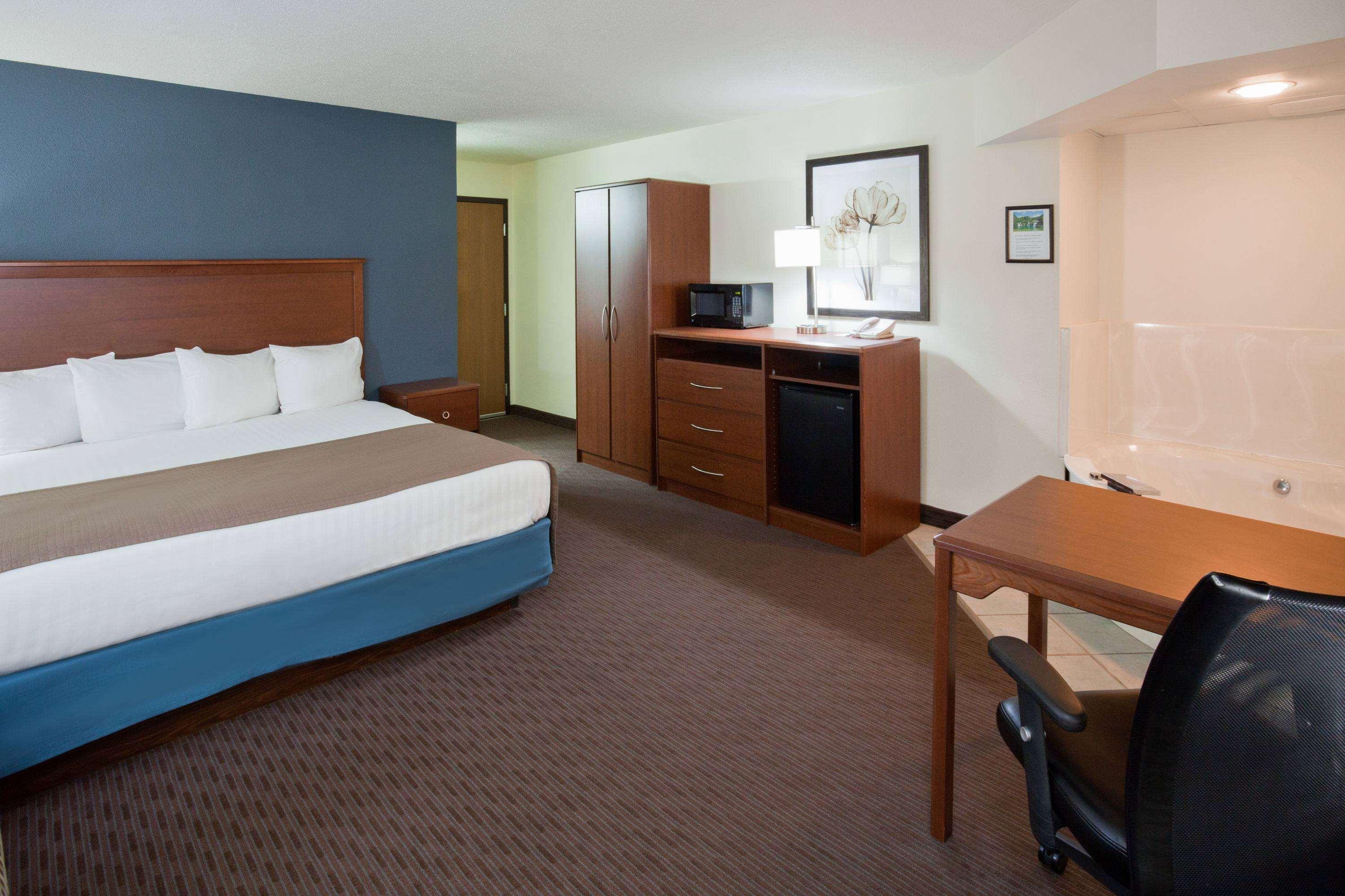 Americinn By Wyndham Spencer Exterior photo